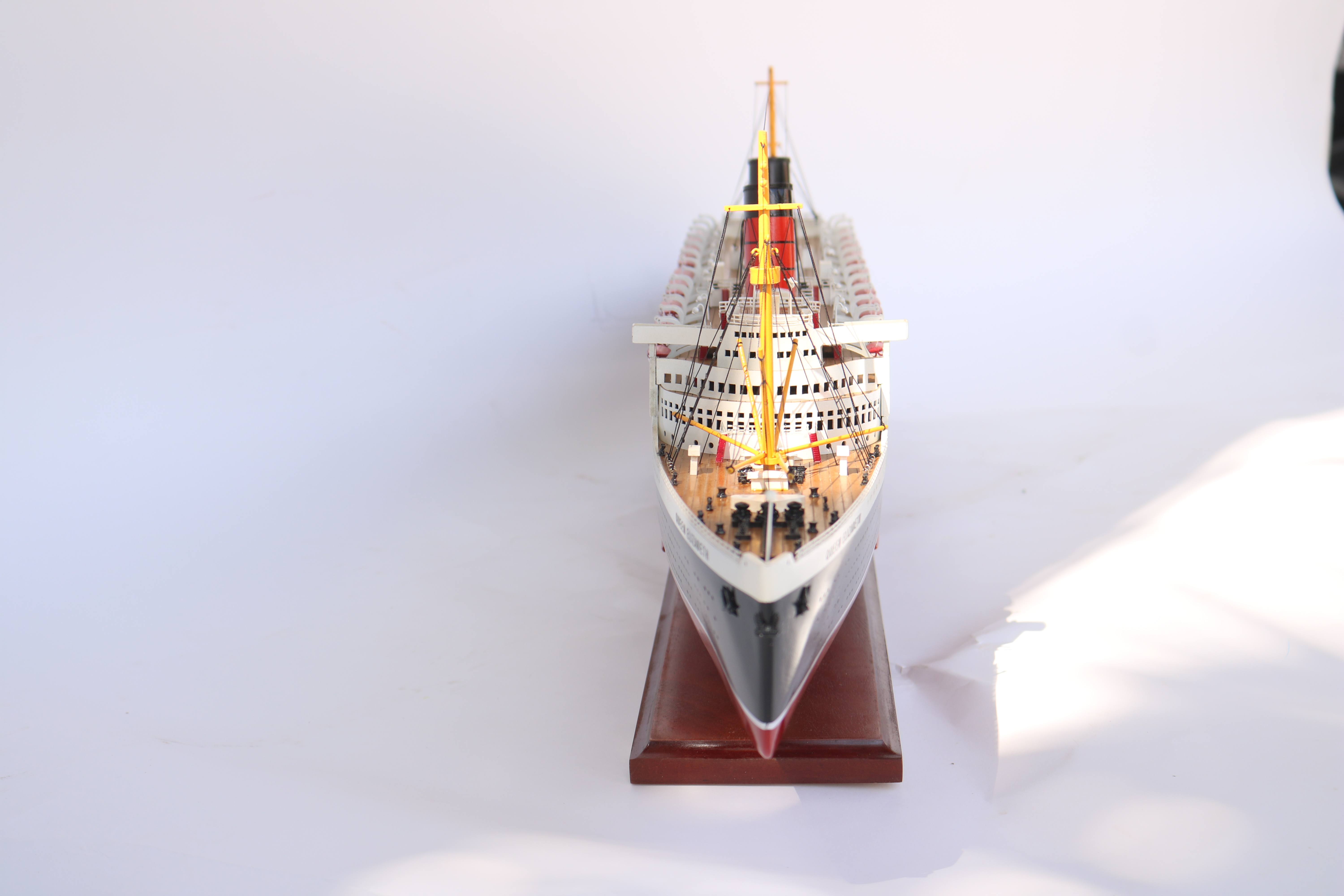 Cruise ship model 34" - Copy - Copy