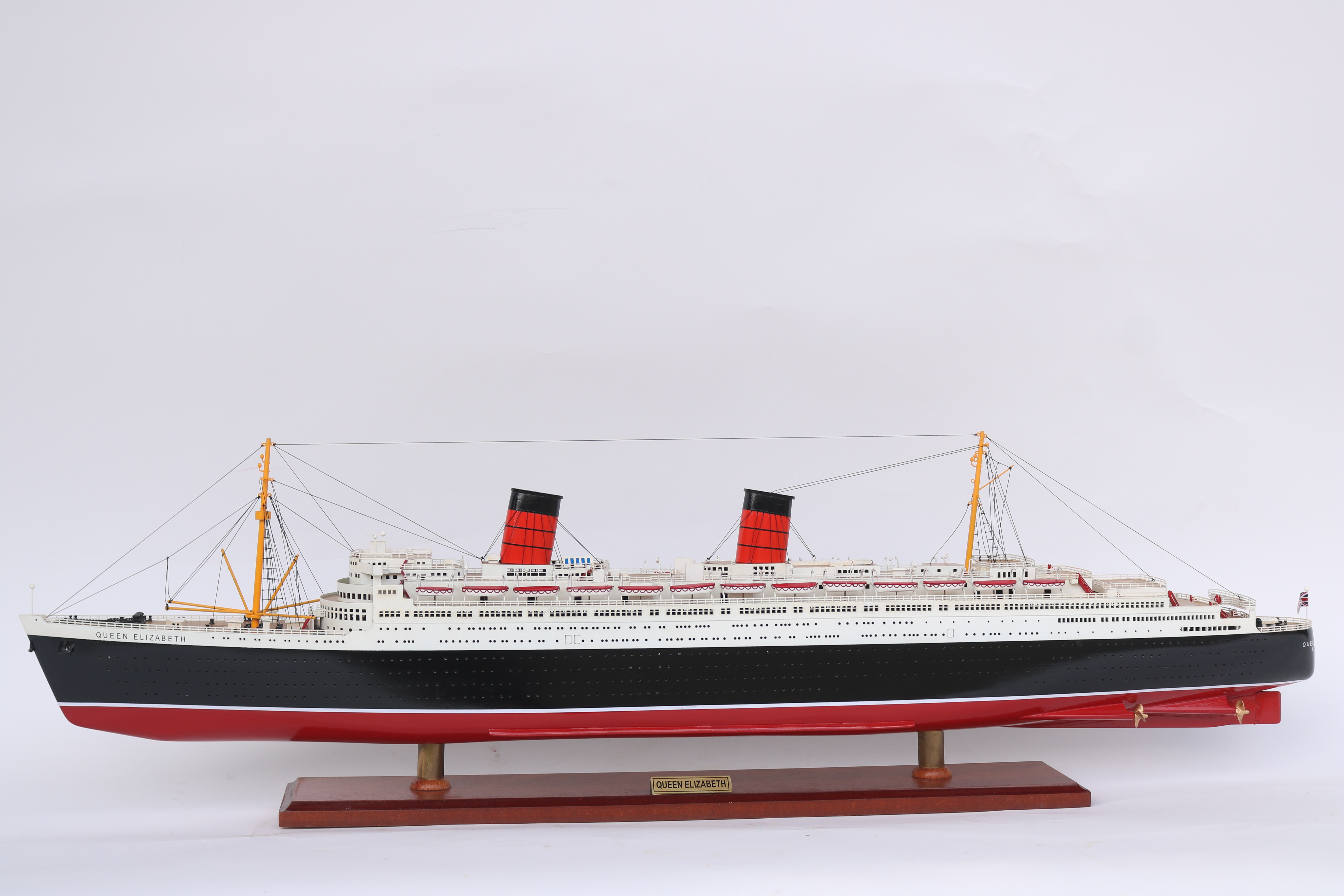 Cruise ship model 34" - Copy - Copy