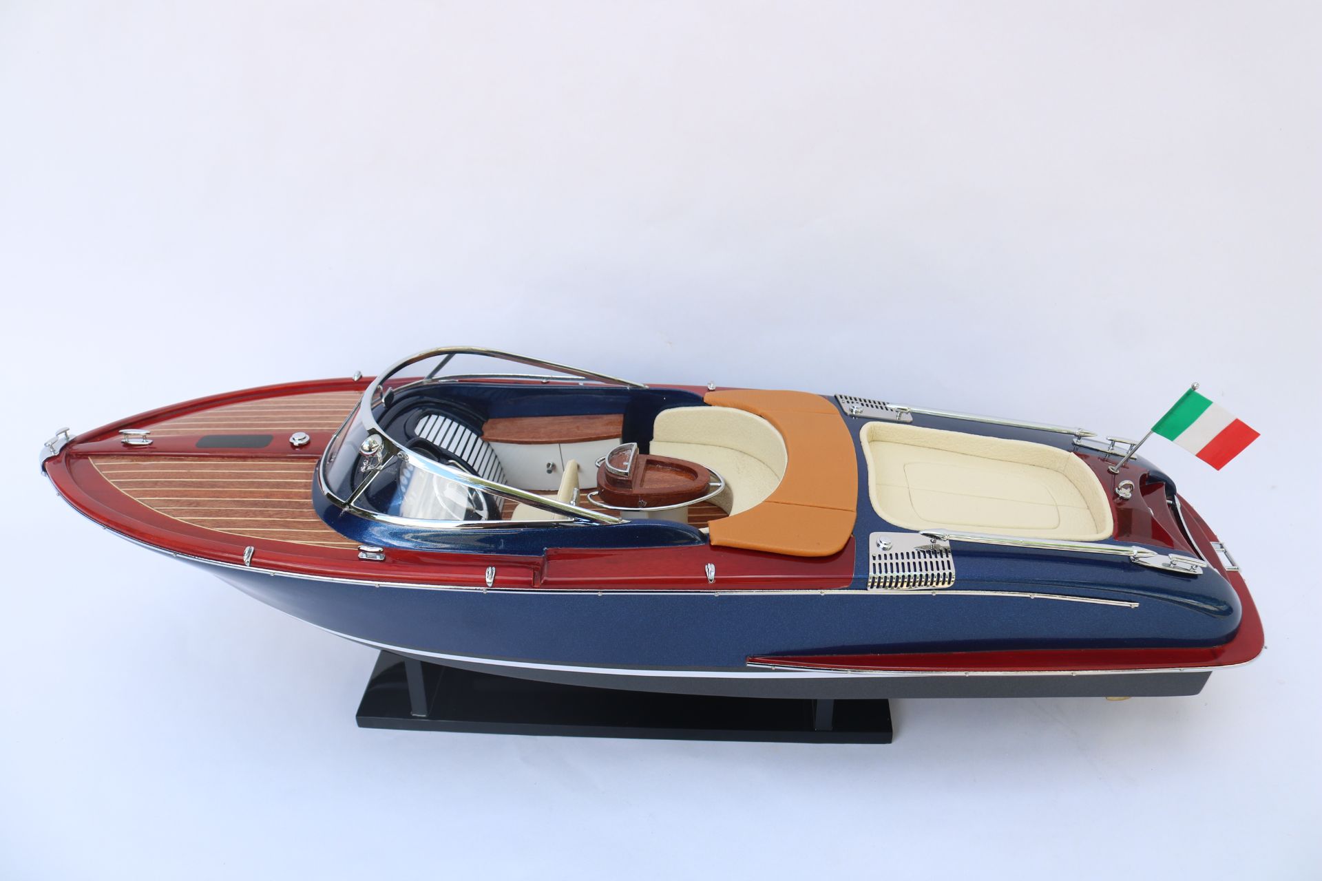 RIVA AQUARIVA GUCCI DARK BLUE 67 - 24"