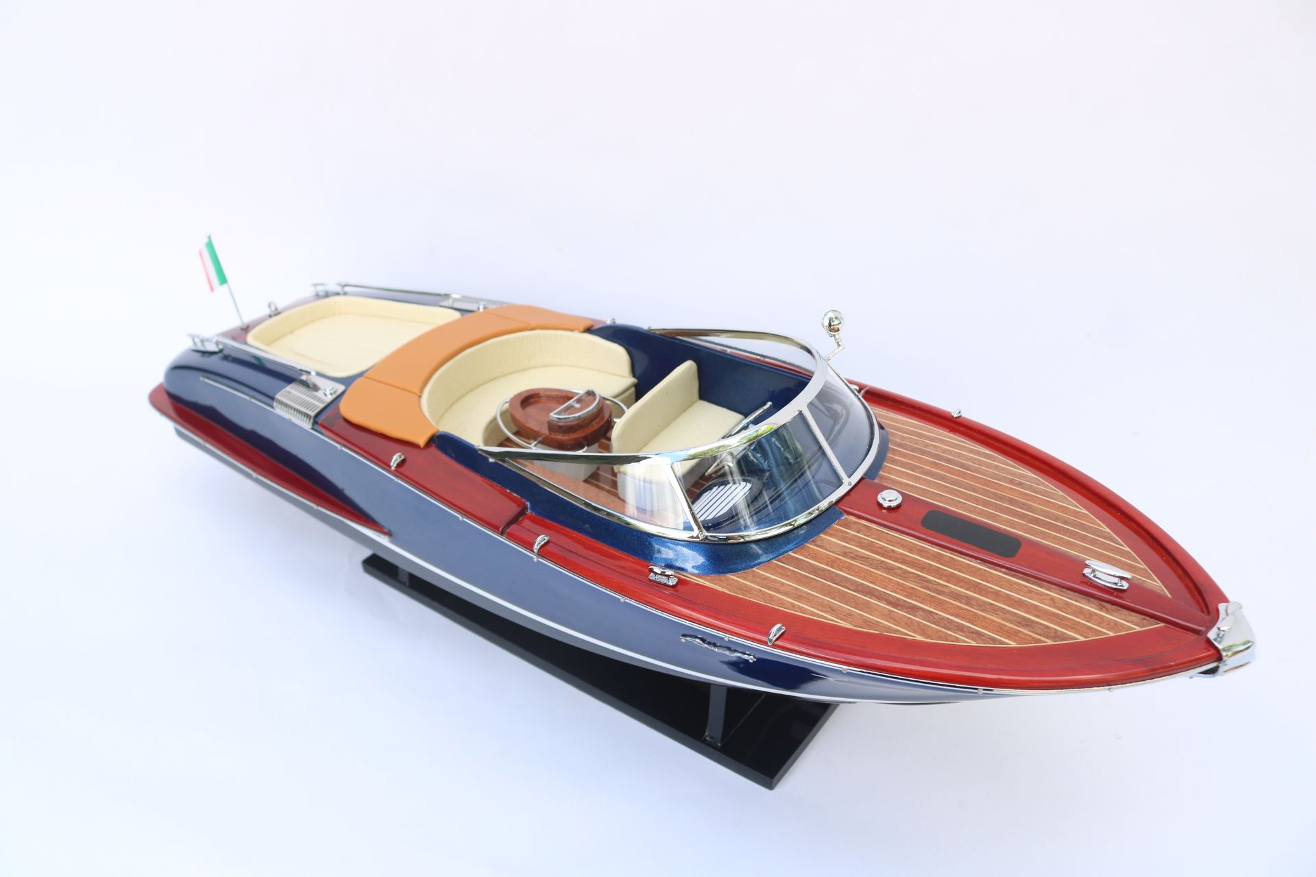 RIVA AQUARIVA GUCCI DARK BLUE 67 - 24"