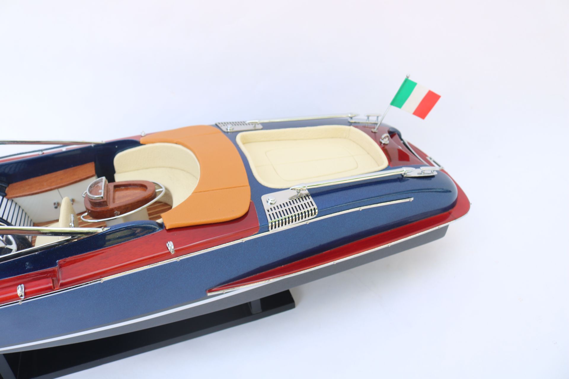 RIVA AQUARIVA GUCCI DARK BLUE 67 - 24"