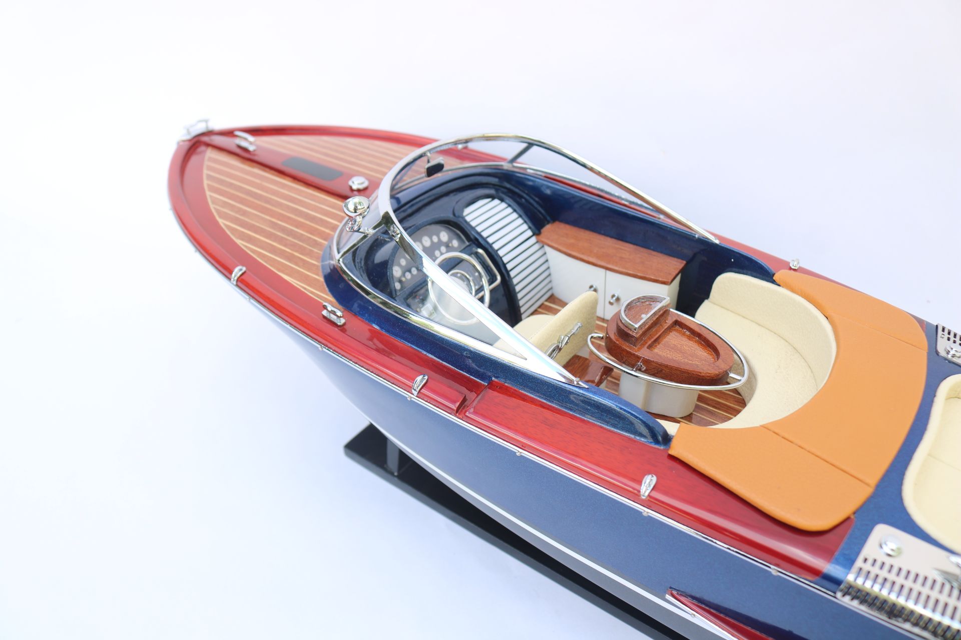 RIVA AQUARIVA GUCCI DARK BLUE 67 - 24"