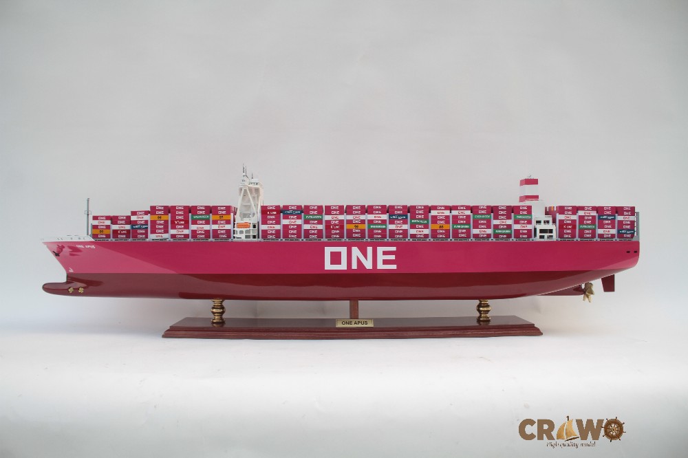 ONE APUS CONTAINER SHIP MODEL 39.8" - scale 1:360