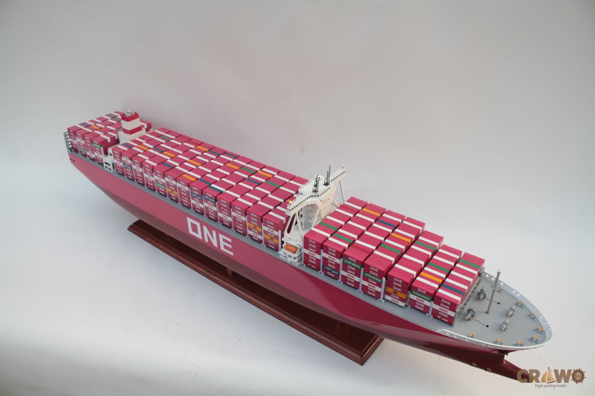 ONE APUS JAPANESE CONTAINER SHIP MODEL 39.8"