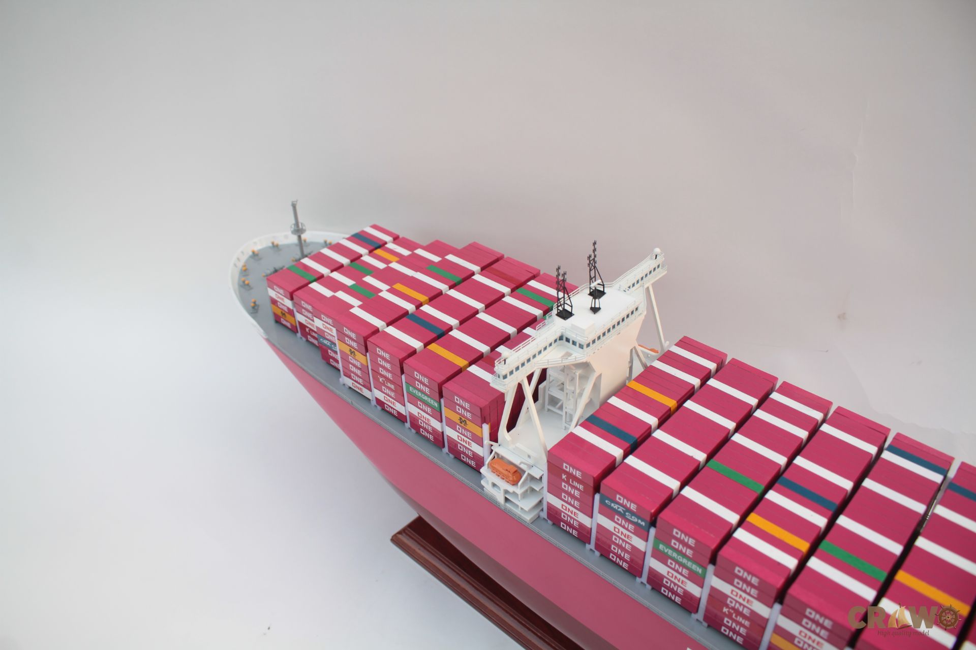ONE APUS JAPANESE CONTAINER SHIP MODEL 39.8"