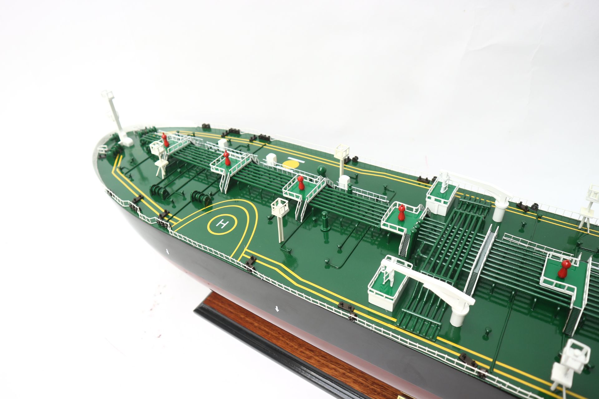 BRITISH PIONEER Crude Oil Tanker ship model - 40"