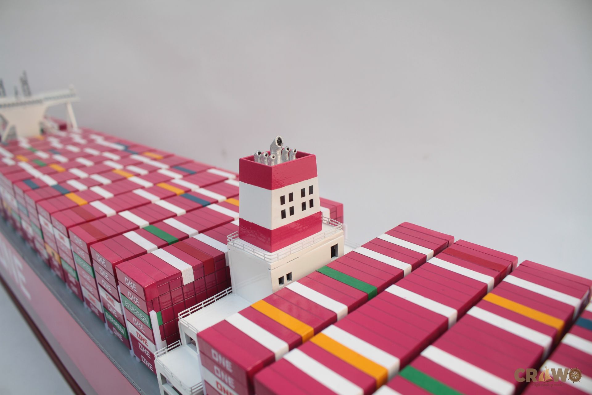 ONE APUS JAPANESE CONTAINER SHIP MODEL 39.8"