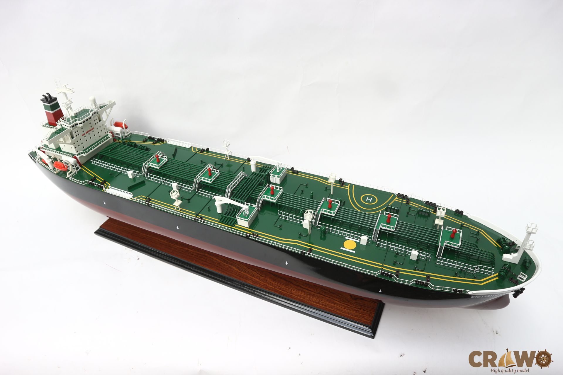BRITISH PIONEER Crude Oil Tanker ship model - 40"