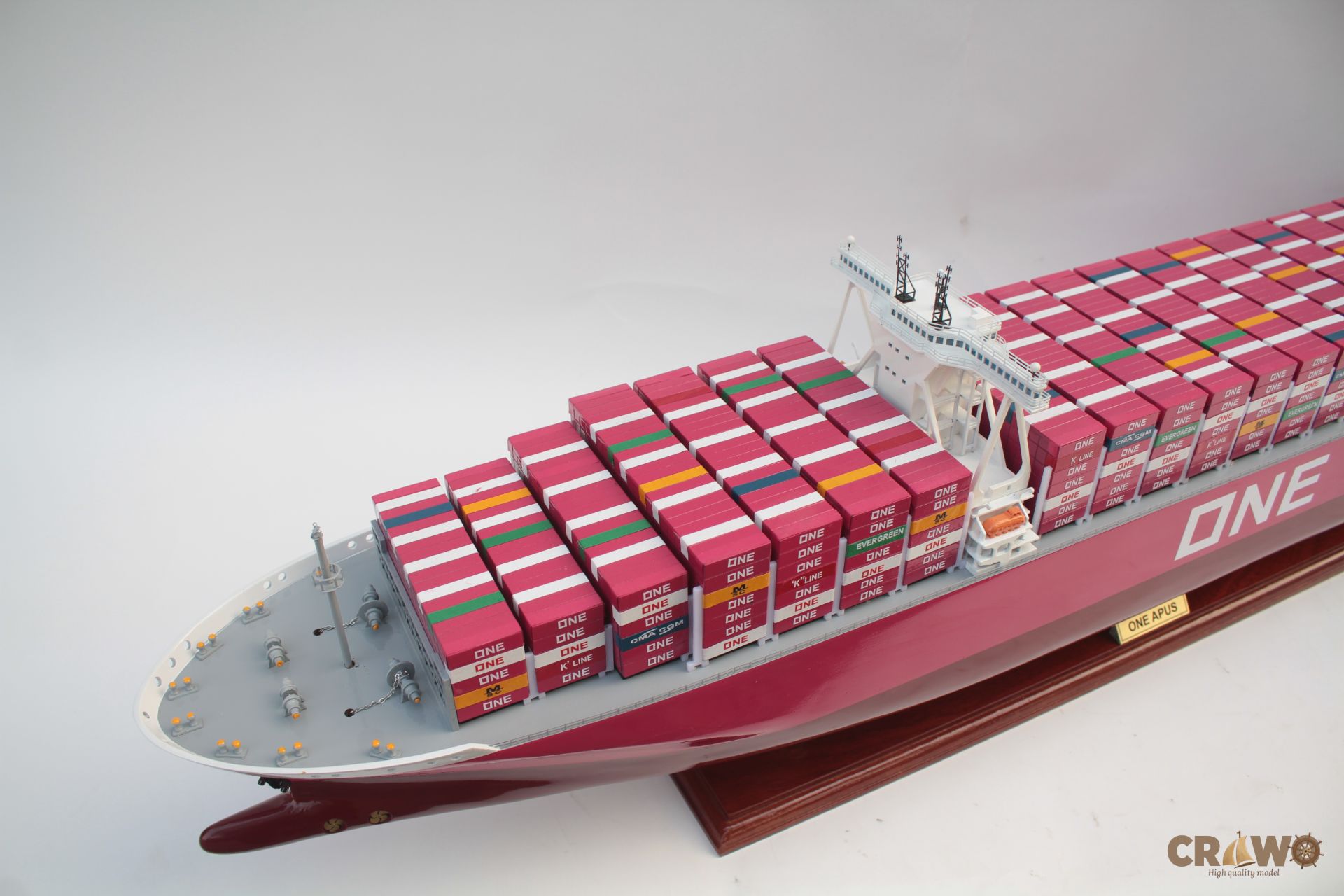 ONE APUS JAPANESE CONTAINER SHIP MODEL 39.8"