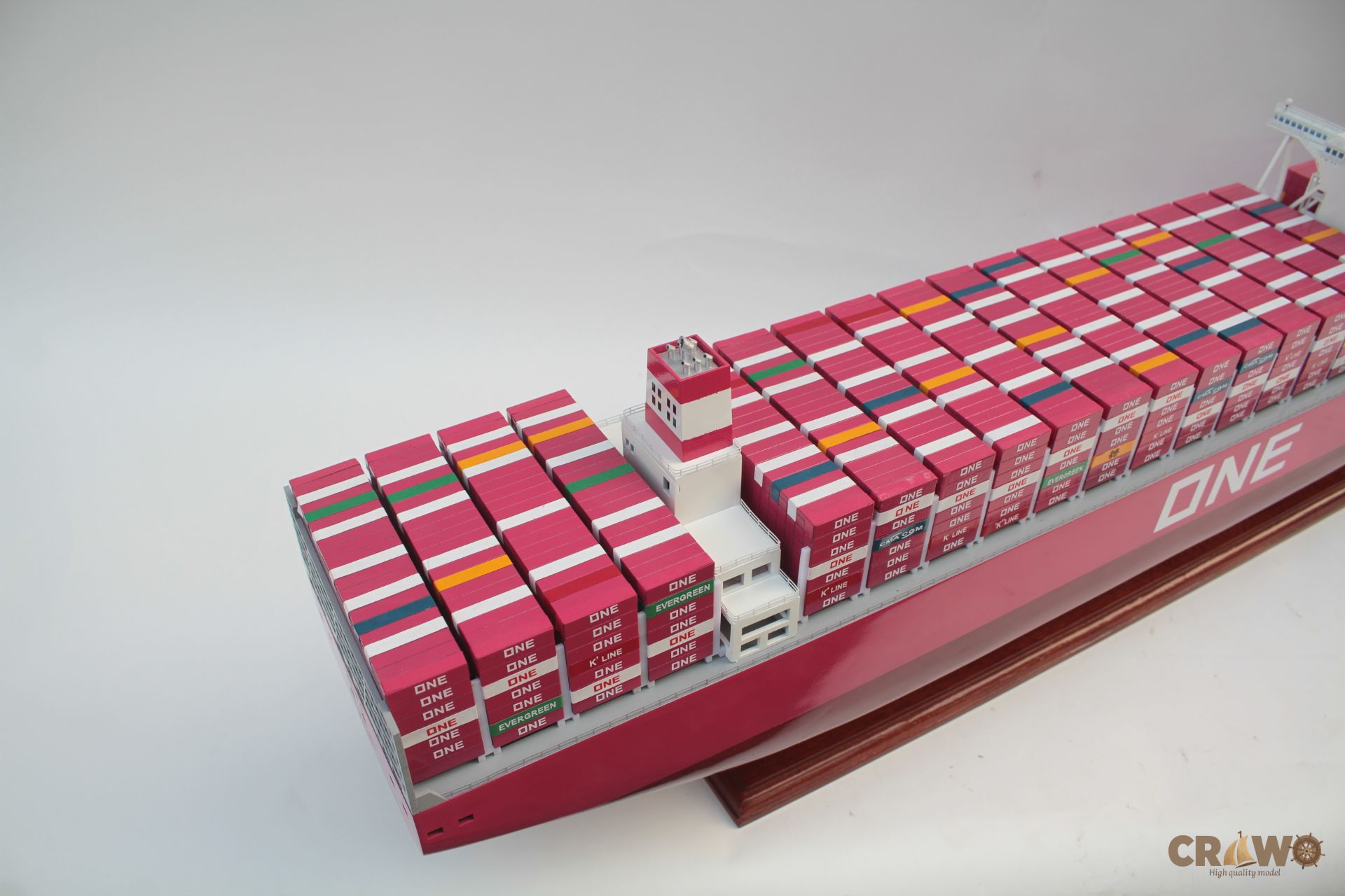 ONE APUS JAPANESE CONTAINER SHIP MODEL 39.8"