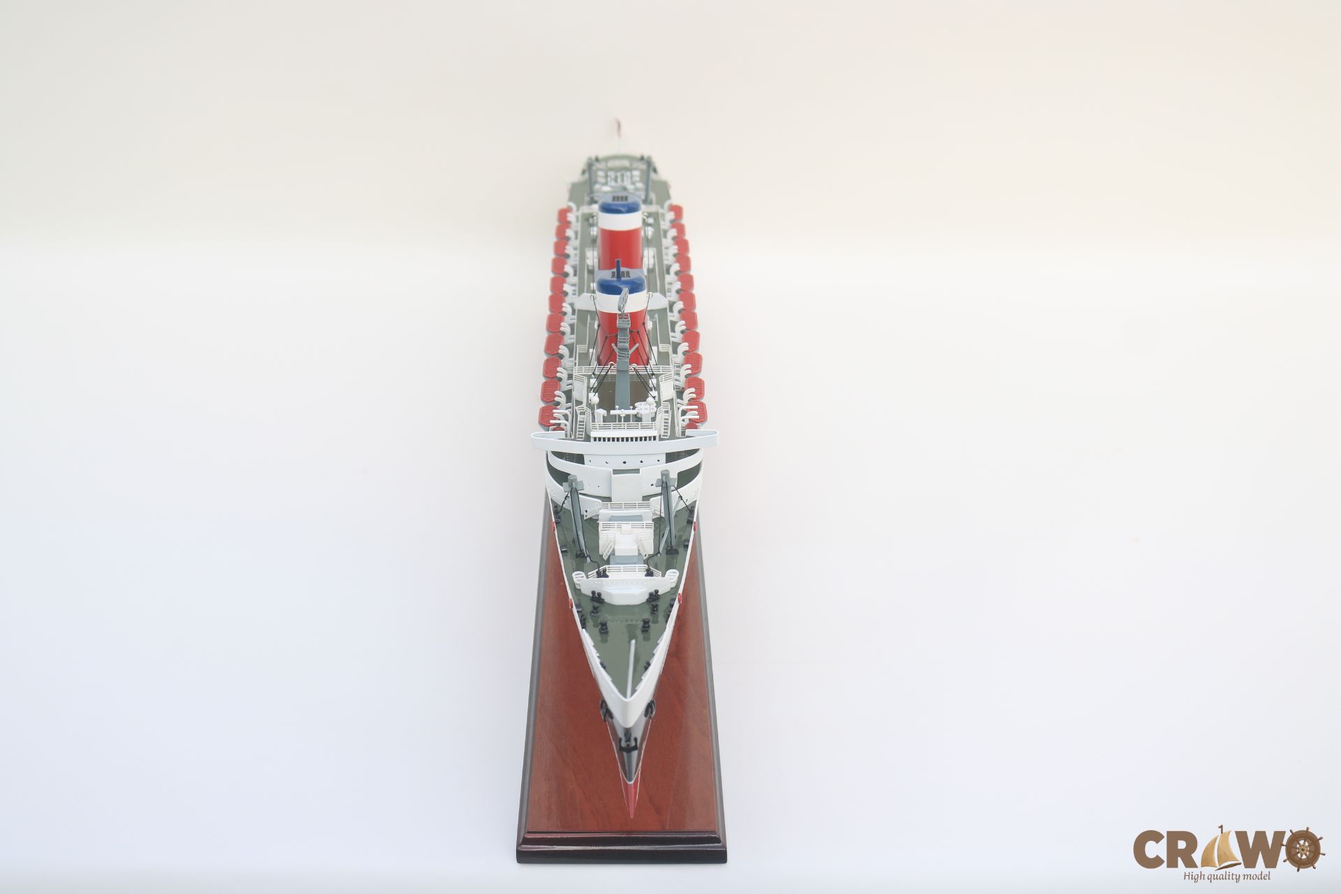 SS UNITED STATE CRUISE SHIP MODEL 35"