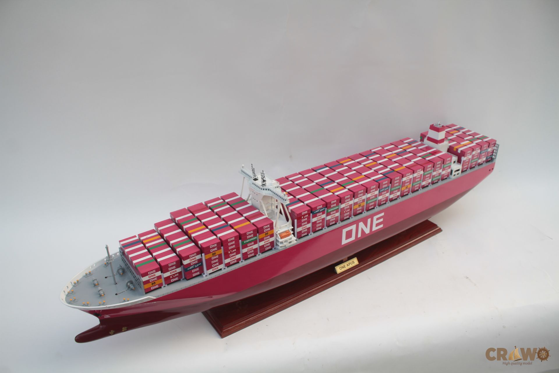 ONE APUS JAPANESE CONTAINER SHIP MODEL 39.8"