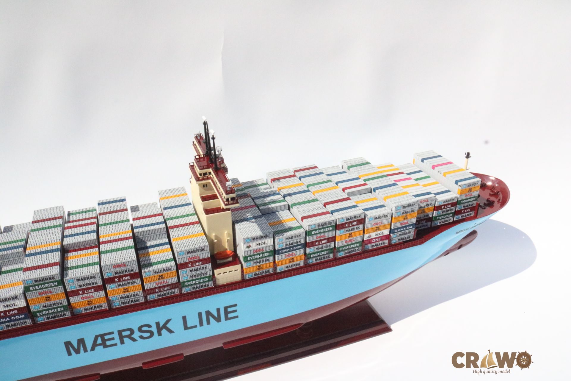 MAERSK MC. KINNEY MOLLER CONTAINER SHIP MODEL 39.4"