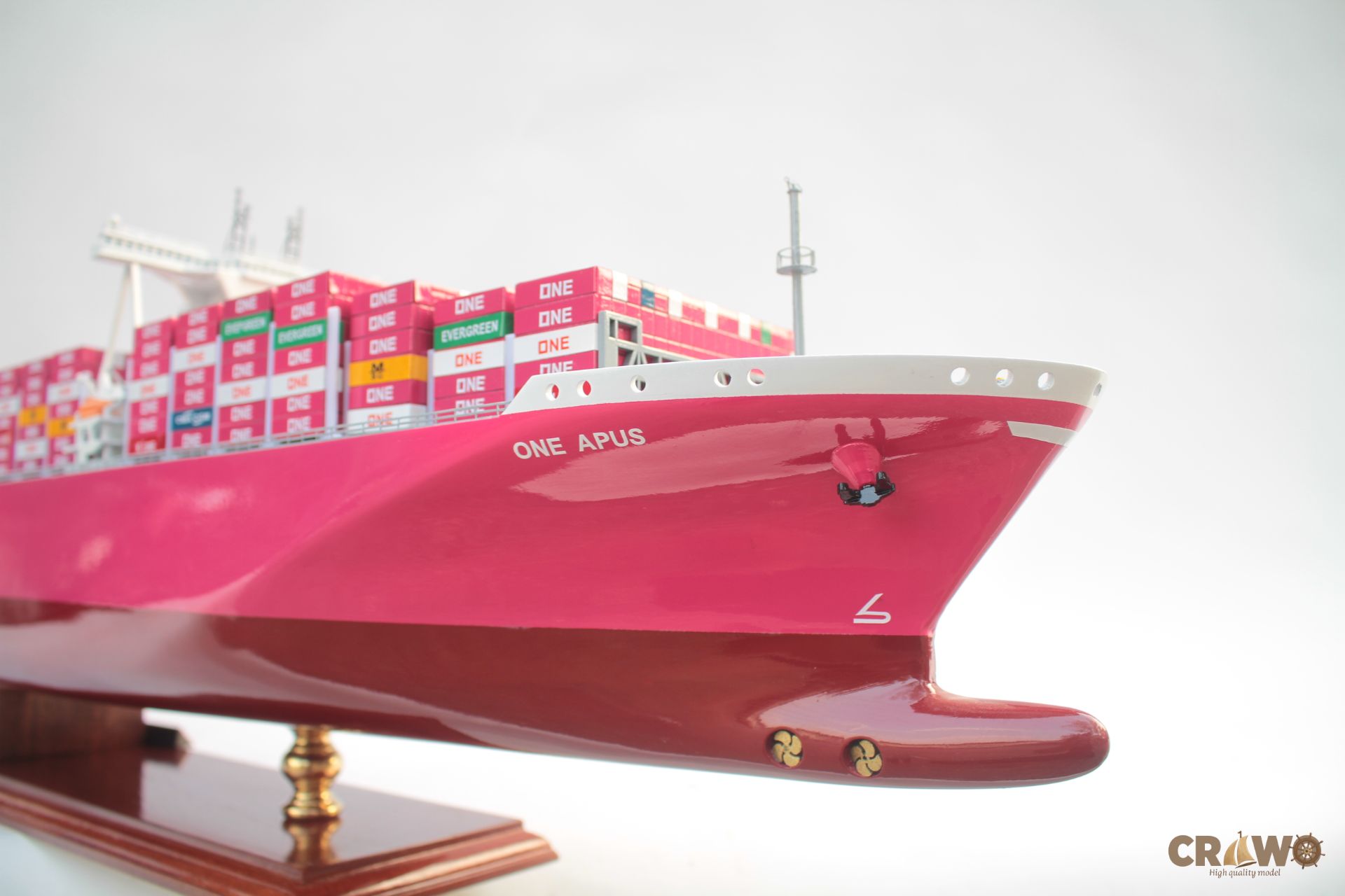 ONE APUS JAPANESE CONTAINER SHIP MODEL 39.8"