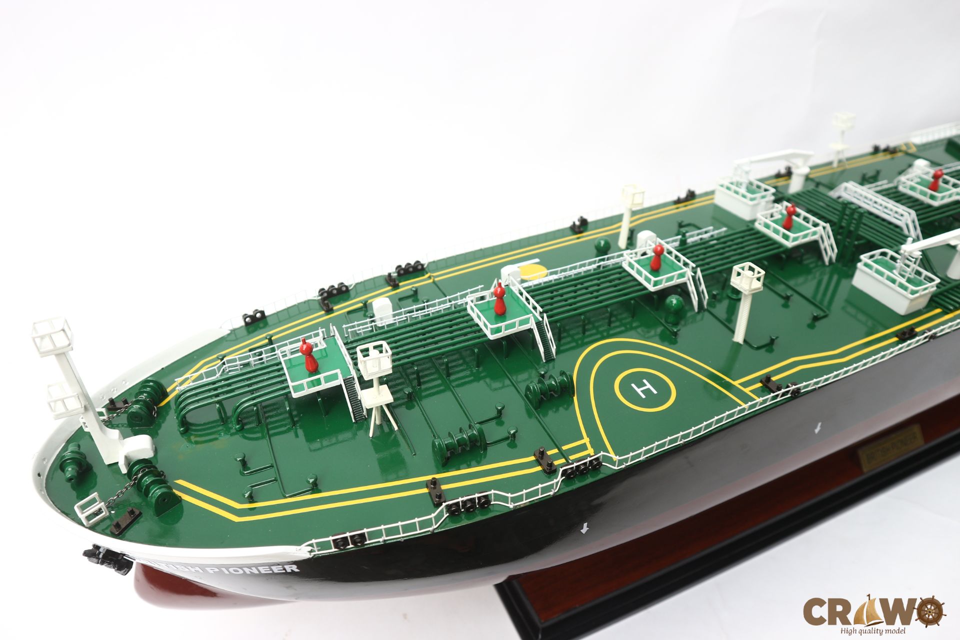 BRITISH PIONEER Crude Oil Tanker ship model - 40"