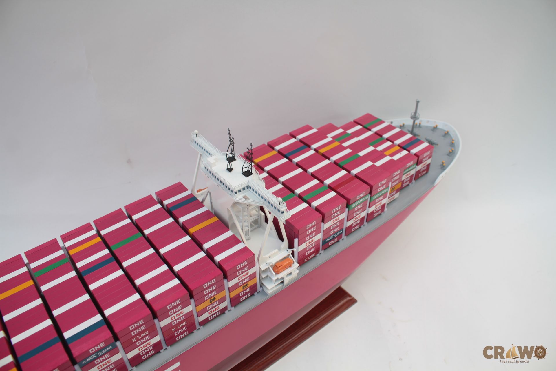 ONE APUS JAPANESE CONTAINER SHIP MODEL 39.8"
