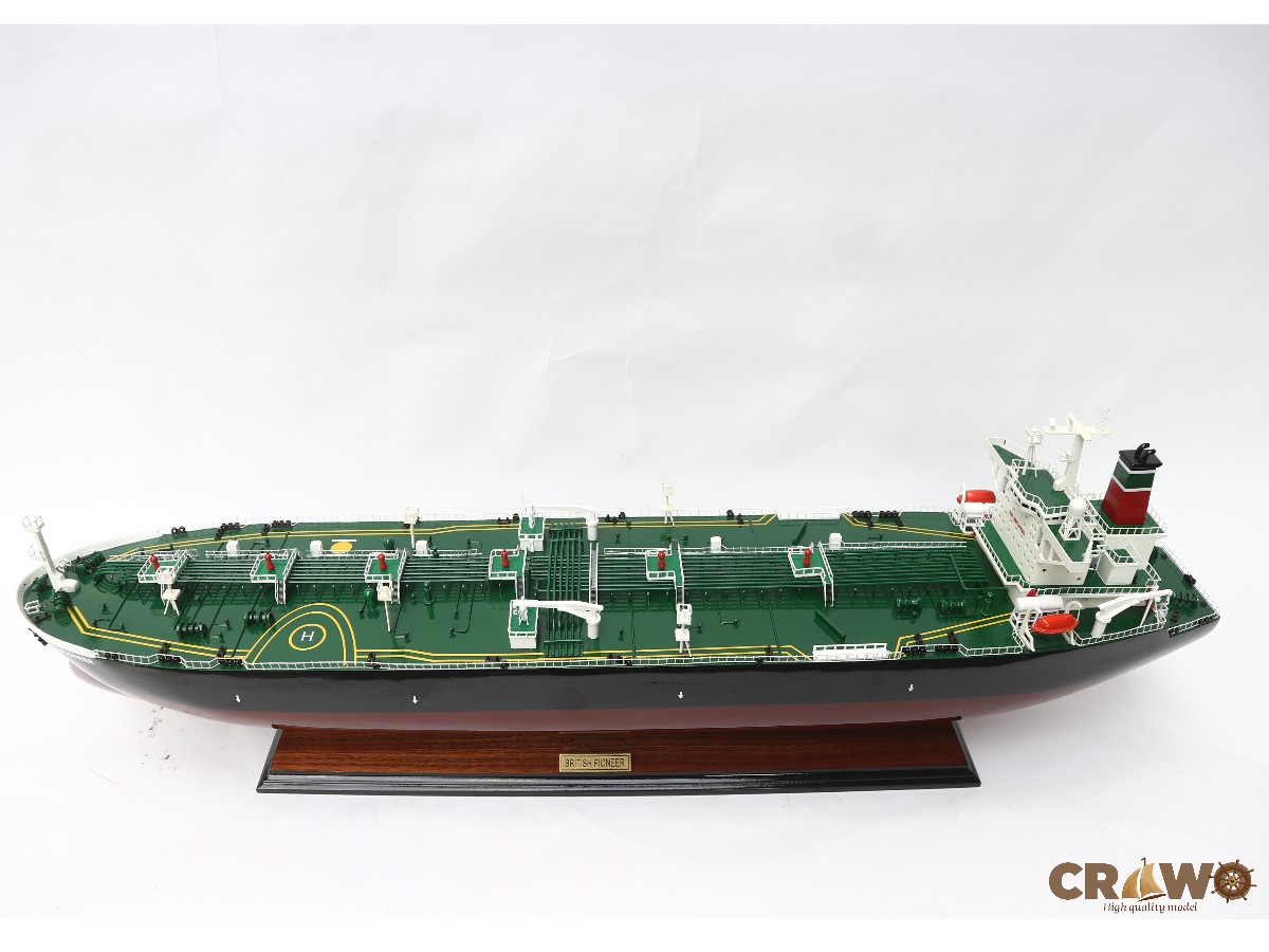 BRITISH PIONEER Crude Oil Tanker ship model - 40"