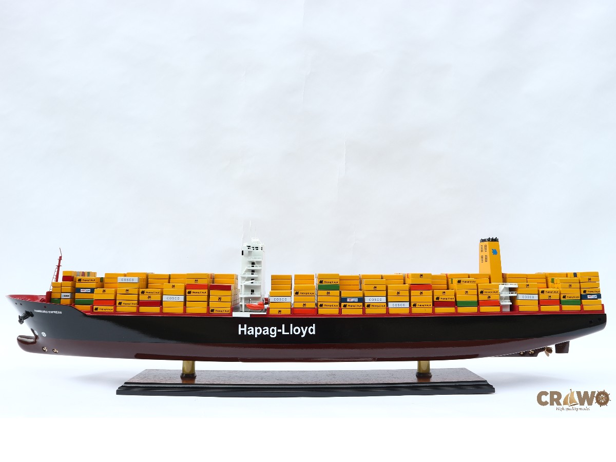 HAPAG LLOYD HAMBURG EXPRESS CONTAINER SHIP MODEL 36.6"